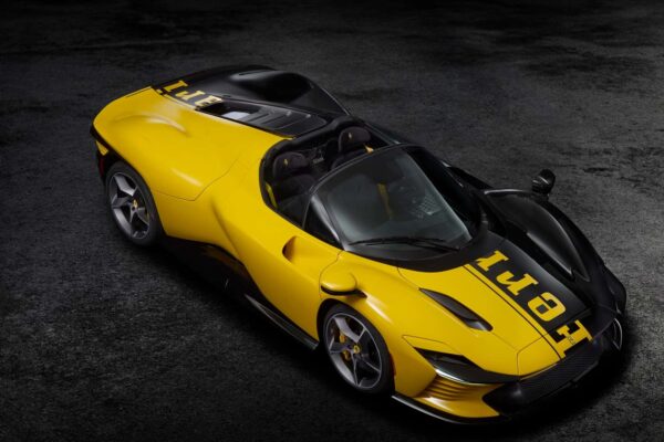Ferrari restores a medium-engine V-12 Supercar