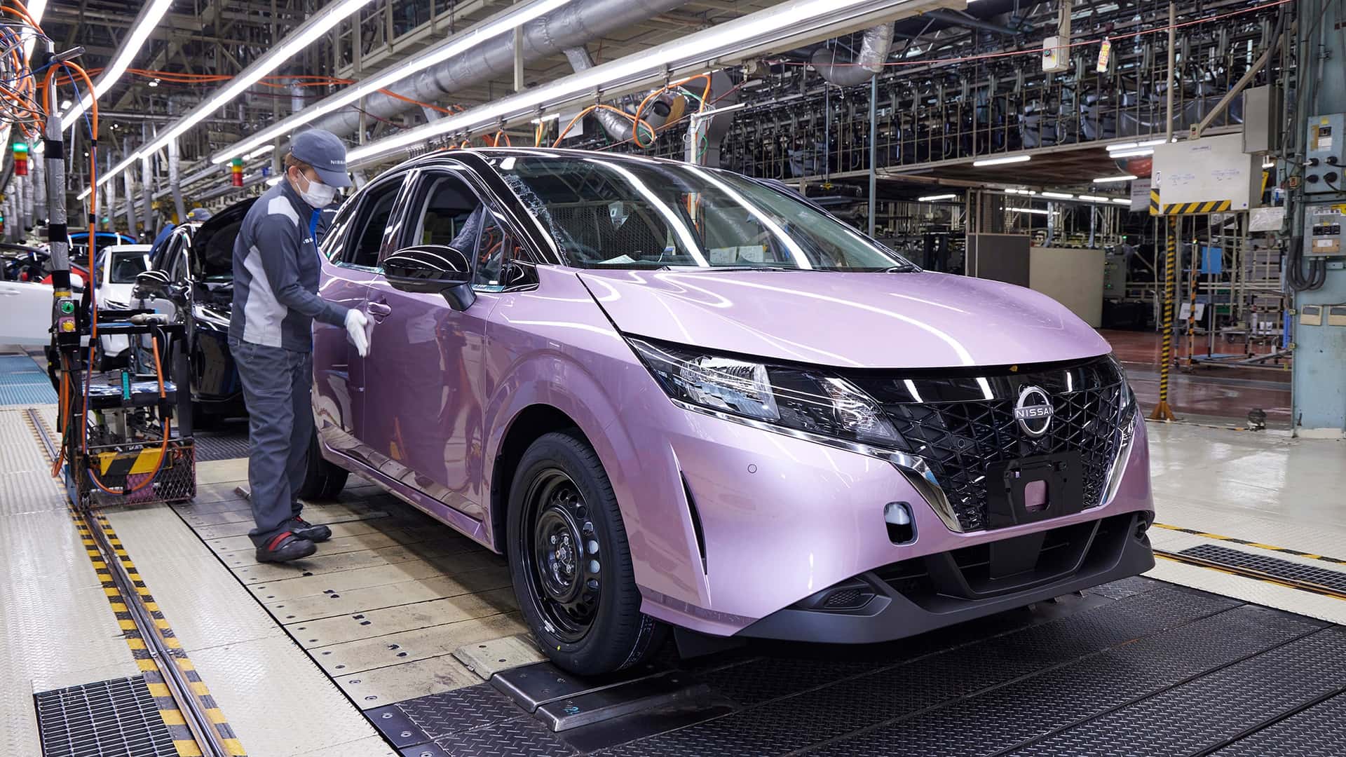 Nissan makes a "difficult but necessary decision" to close the factory