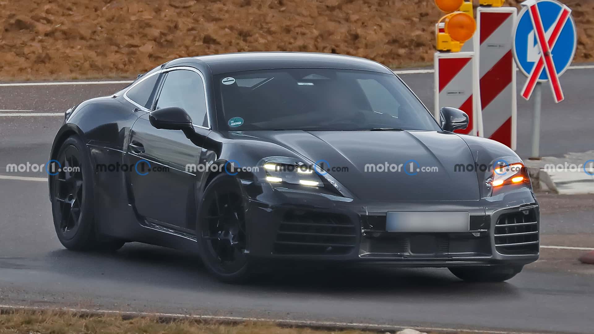 Porsche did not perform the first electric car test: video