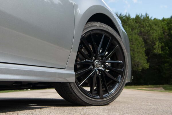 Are thieves targeting Toyota Camry wheels?