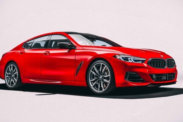 BMW says goodbye to a series of 8 in amazing traditional colors