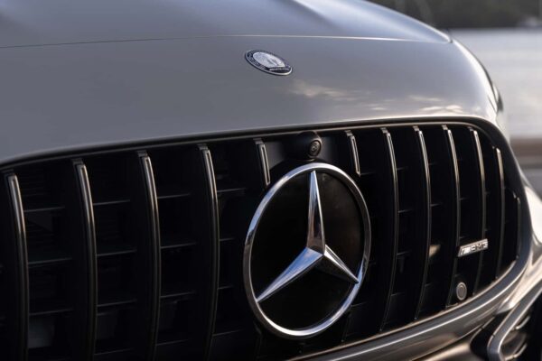 Mercedes raises "the largest program to launch the product in history"