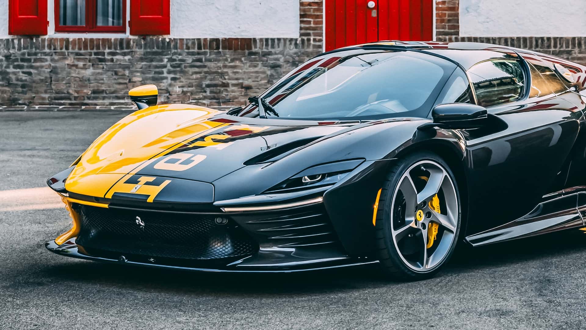 This rare Ferrari recorded auction: $ 26 million